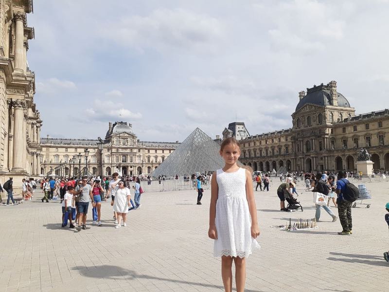 France, photo 7 of 9